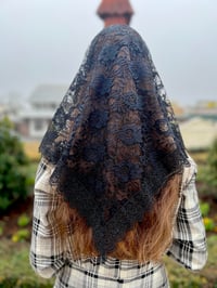 Image 2 of Rosa Mystica Lace Mantilla