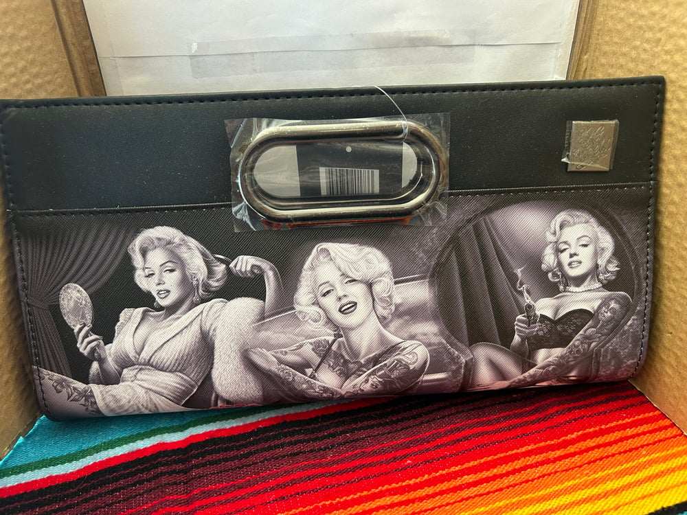 Clutch flat purse