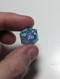 Image 2 of Pocket Rainbow #3 10mm Micro D20 Single