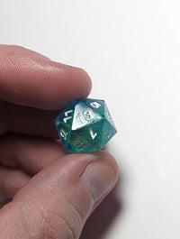 Image 4 of Pocket Rainbow #3 10mm Micro D20 Single