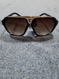 Image 2 of LV Sunglasses Black