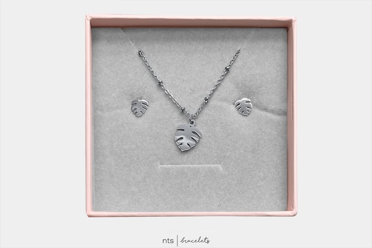 Image of LIMITED EDITION MONSTERA NECKLACE & EARRING BUNDLE (Silver)