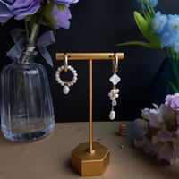 Image 3 of Quatrefoil Pearl 3 way Hoop Earrings 7 | Sanna