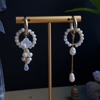 Image 2 of Quatrefoil Pearl 3 way Hoop Earrings 7 | Sanna