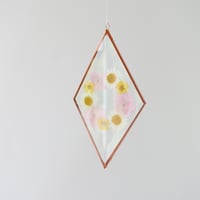 Image 1 of Pressed Flower Suncatcher Daisy Wreath