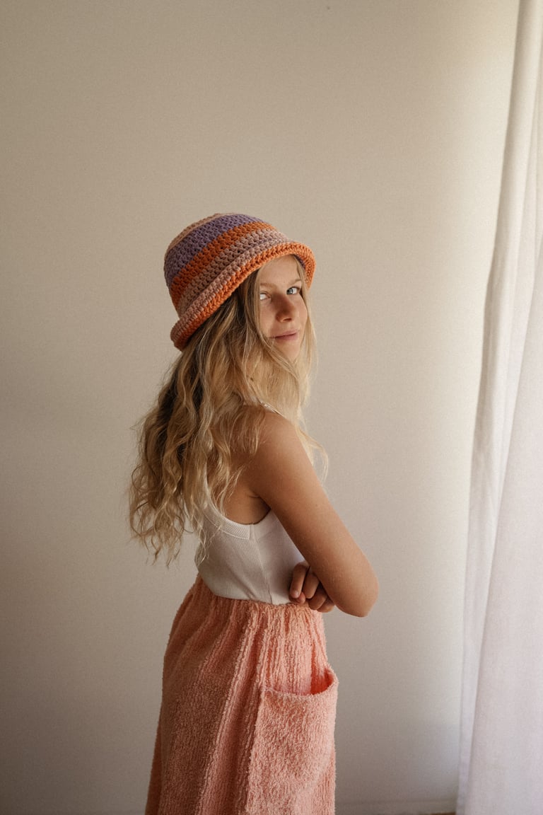 CROCHET HAT - SUNSET Image 4