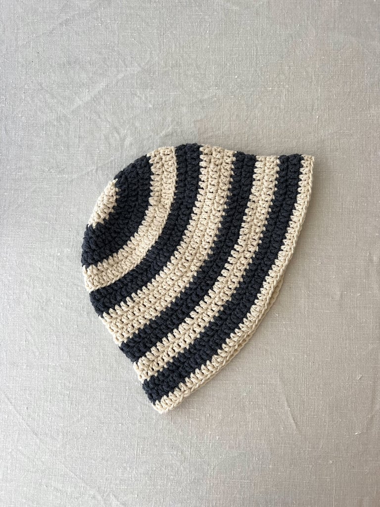 CROCHET HAT - STEEL