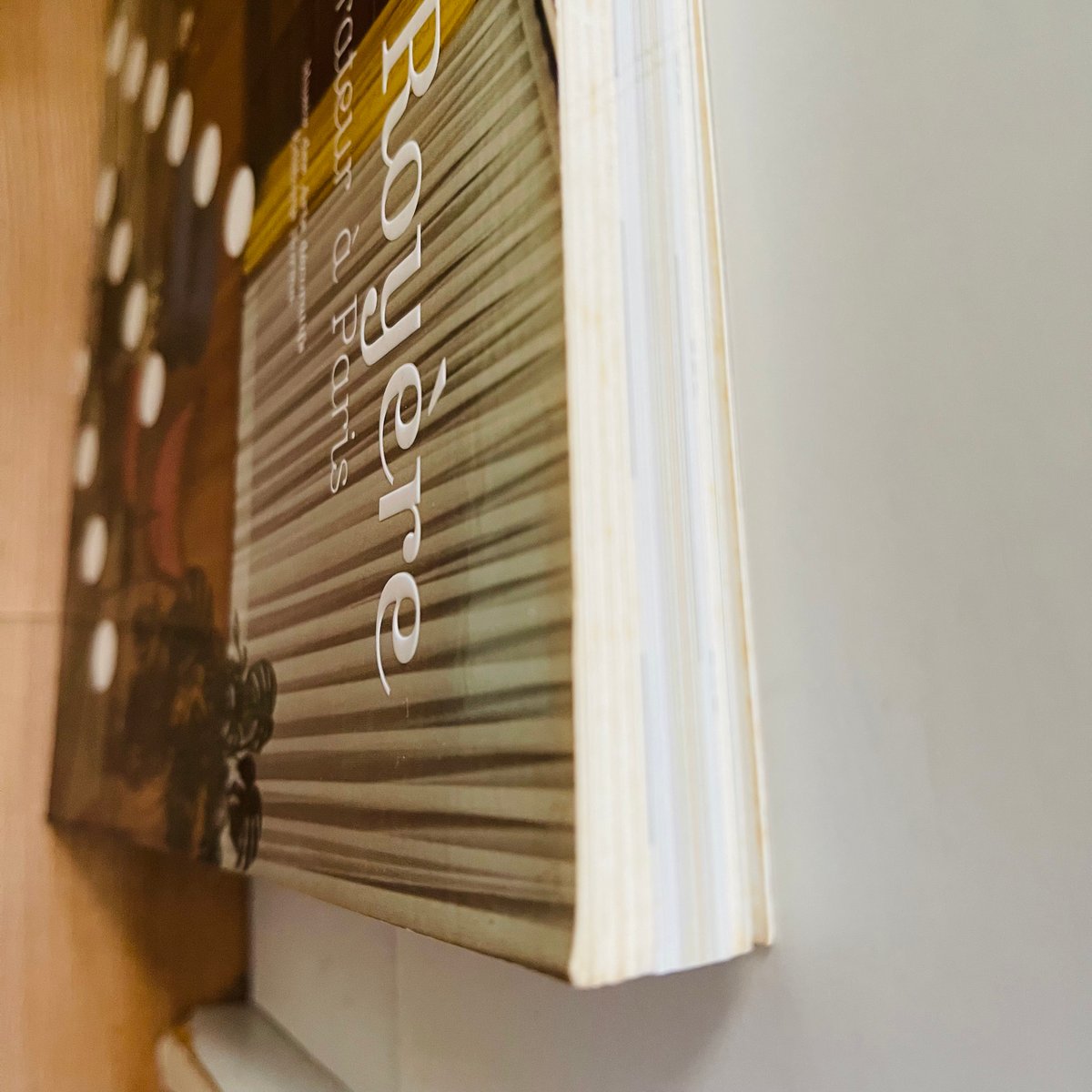 MODEST) BOOKS — (Jean Royere) (decorateur a Paris)