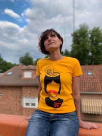 Image 1 of CAMISETA DORADA HOMBRE LATA SUPERFE | CAMISETA CHICA | CAMISETAS EXCLUSIVAS ORIGINALES SUPERFE.ES