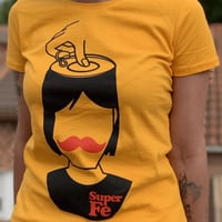 Image 2 of CAMISETA DORADA HOMBRE LATA SUPERFE | CAMISETA CHICA | CAMISETAS EXCLUSIVAS ORIGINALES SUPERFE.ES