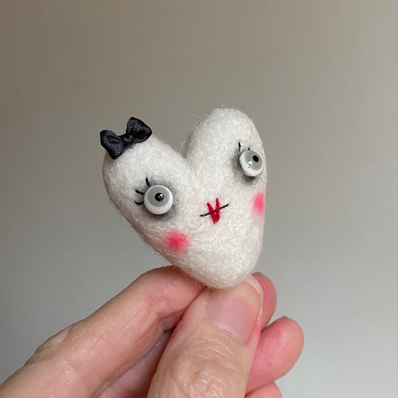 Image of Valentine Heart Brooch #1