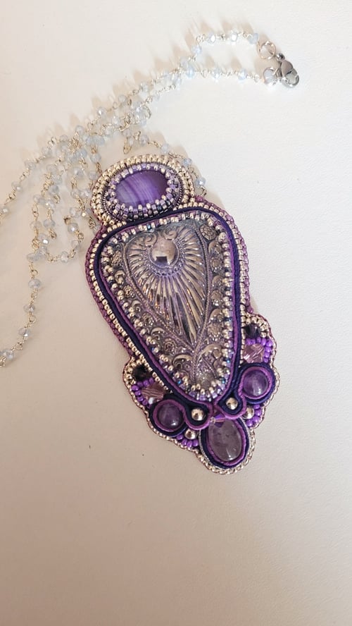 Image of Collier brodé VIOLETTA