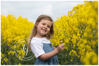 Image 3 of RAPESEED MINI SESSIONS { £20 RETAINER ONLY }
