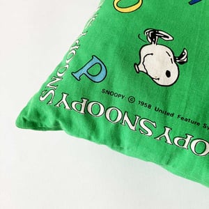 Image of Coussin Snoopy vert années 80