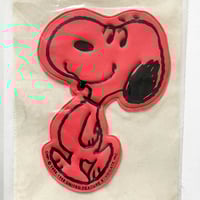 Image 2 of Patch Snoopy rouge années 70