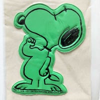 Image 2 of Patch Snoopy vert années 70