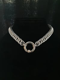 2G Captive Bead Choker