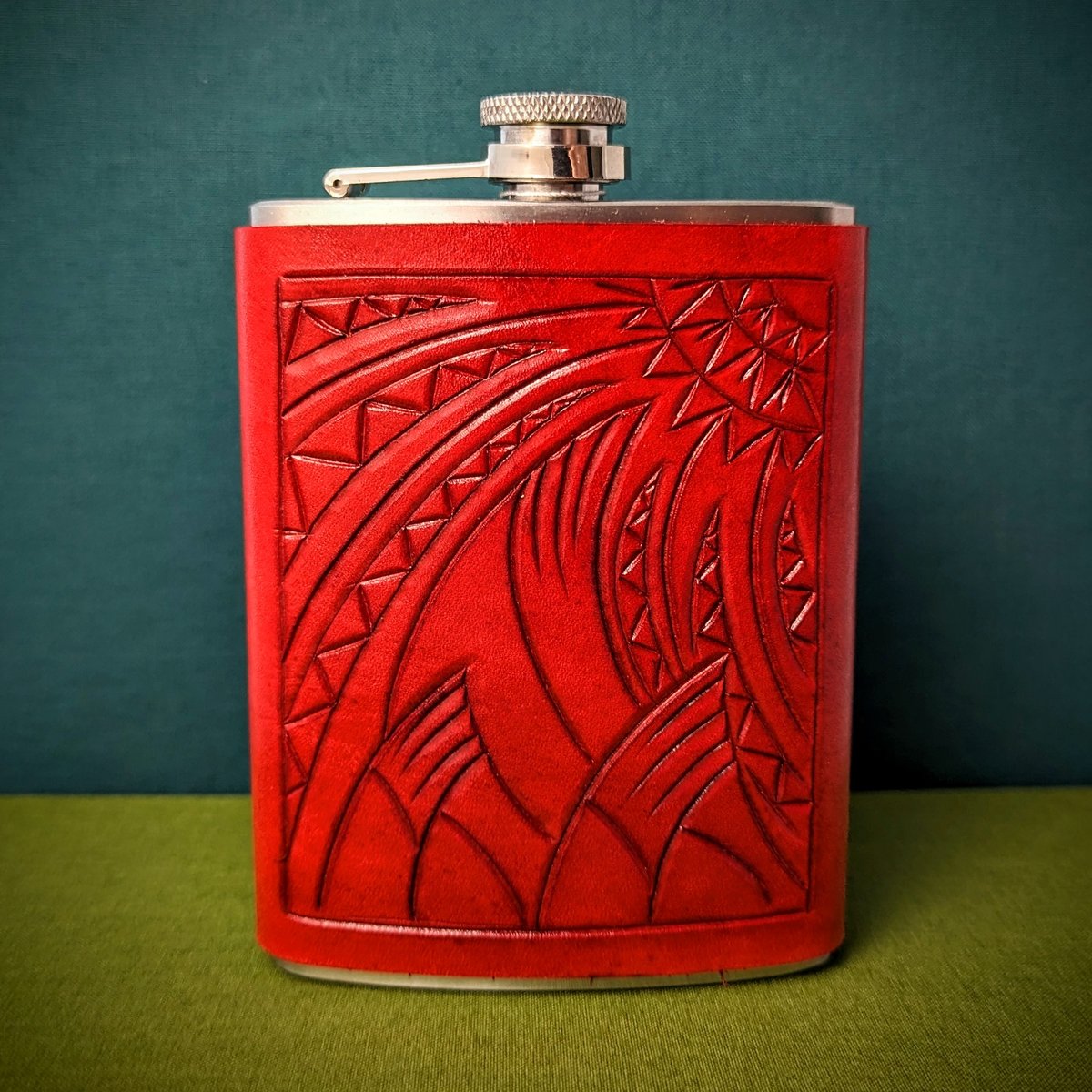 Leather Wrapped Flask 14 Red Jtm Leathercraft