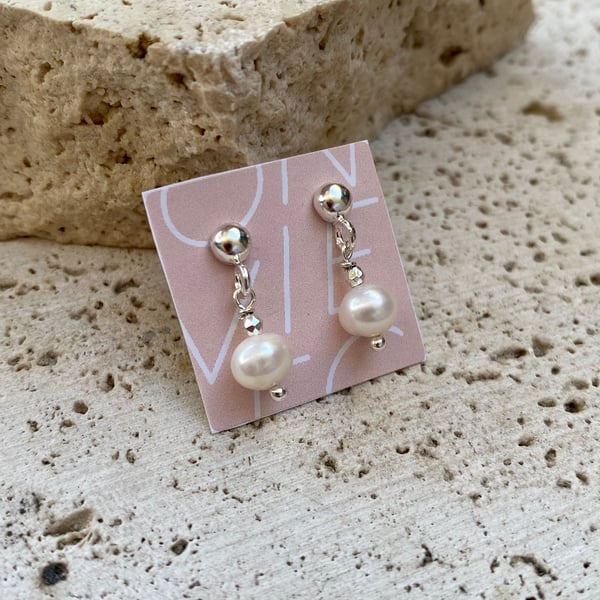 Image of PETITE PEARL STUDS 2.0