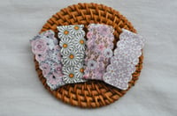 Image 2 of Neutral Floral Snap Clips