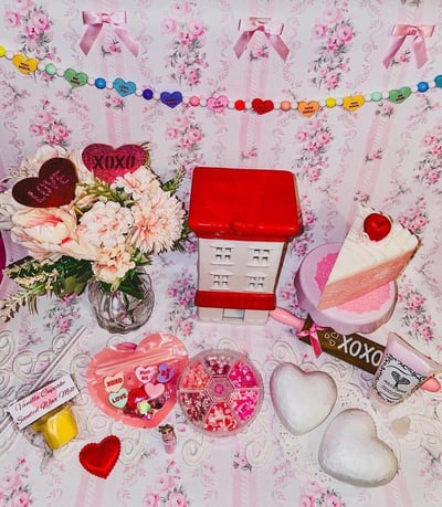 Image of DIY Valentine's Heart Cupcake Kits