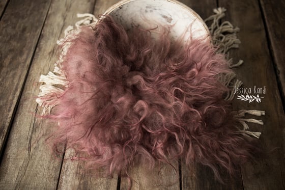 Image of Mauve Berry hand felted fur