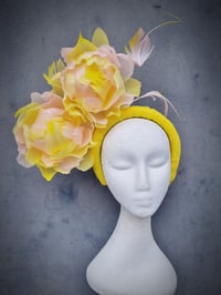 Image 1 of 'Scarlette' in lemon and soft pink