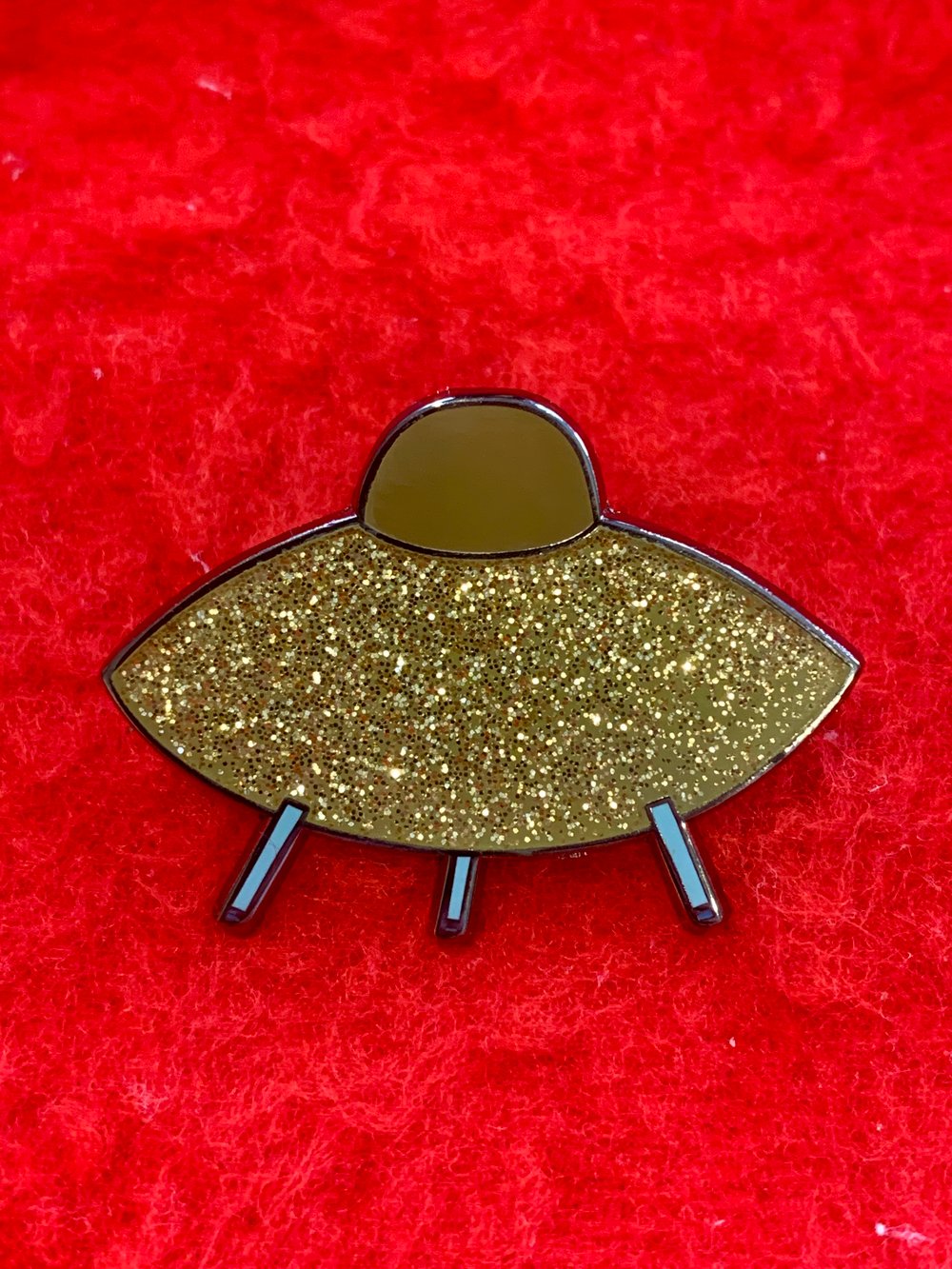 Image of (Esther Pearl Watson) Glitter Saucer Pin (Gold)