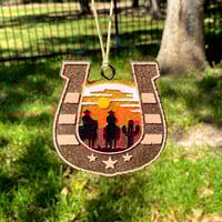 Image 2 of Horseshoe Freshie