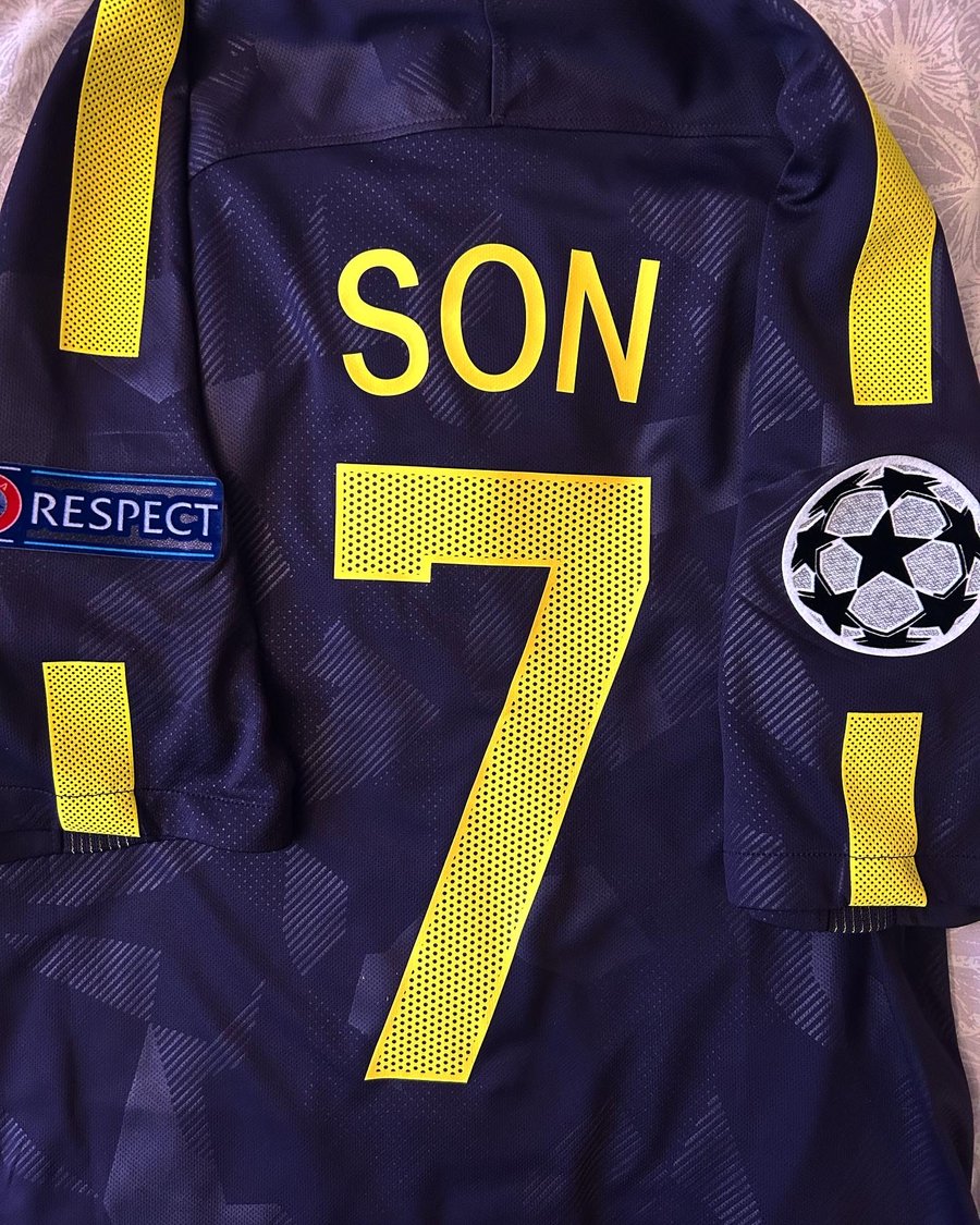 Image of Tottenham Hotspur "SON 7" 2017/18 Third Shirt + UCL patches (S)