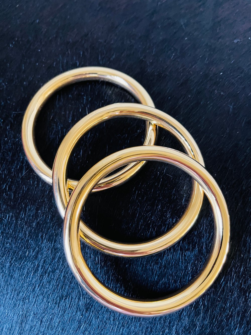 Image of CLASSIC BANGLE BRACELET