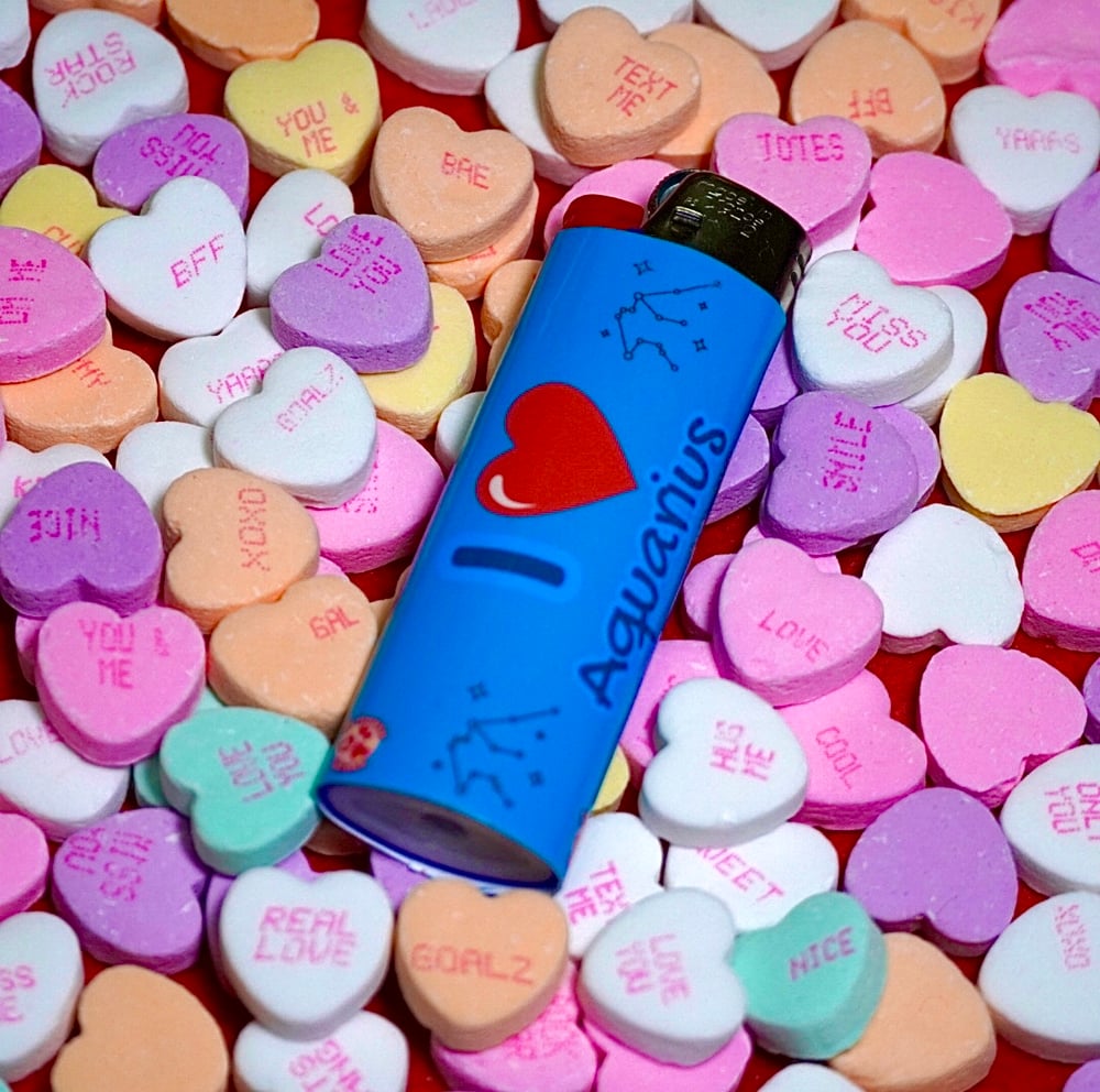 Image of I <3 Aquarius Lighter