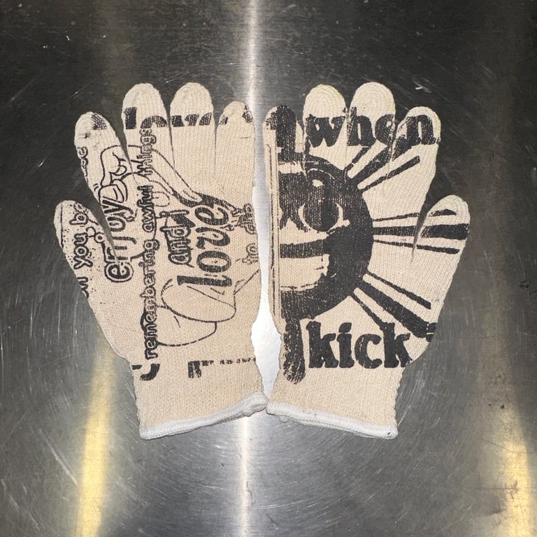 hand holders Image 3