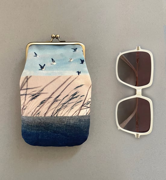 Image of Birds + reeds, glasses case with kisslock frame