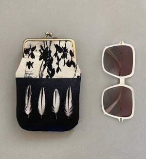 Image of Lochan leaf feathers, glasses case with kisslock frame