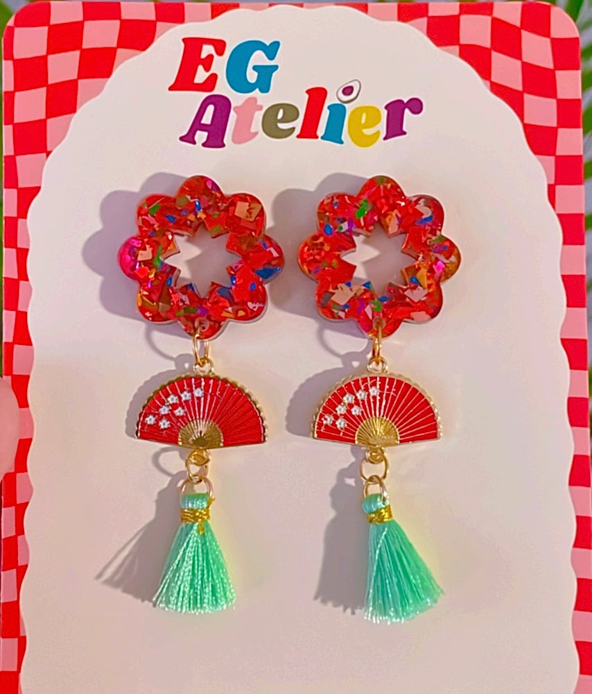 Image of Blossom Hua Earrings 🌸 🪭