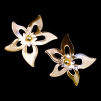Image 2 of FLOWER Earring GOLD Glitter
