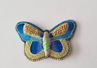 Image 3 of Broche broderie d'or PAPILLON BLEU