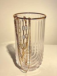 THE ESSENTIAL CHAINS