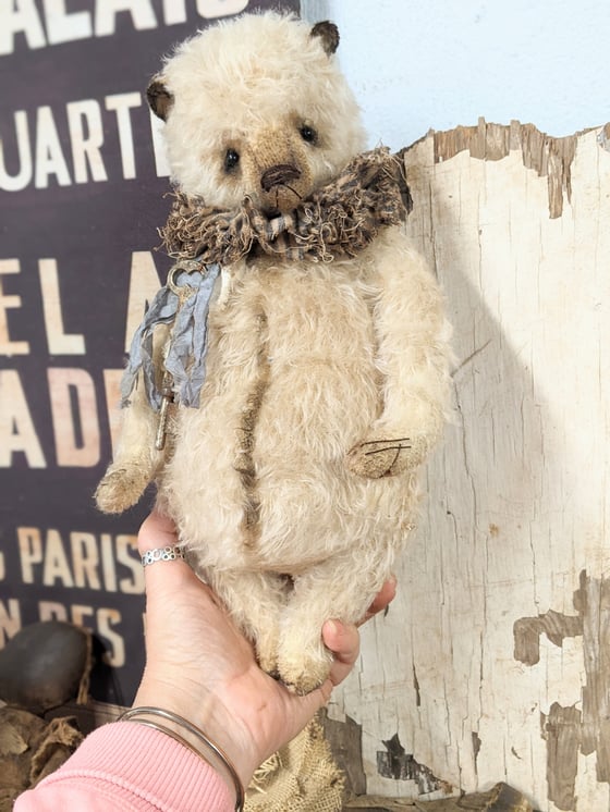 Image of 12.5" - BIGGY  Vintage Shabby Cream Teddy Bear with antique skeleton key- By Whendi's Bears