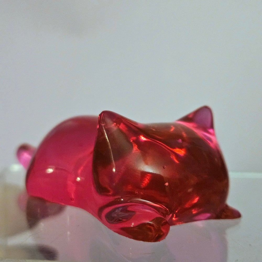 Image of Magenta Kitty