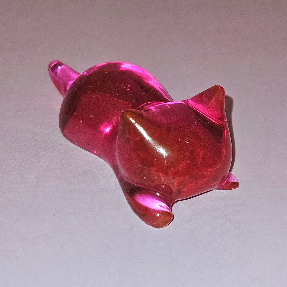 Image of Magenta Kitty