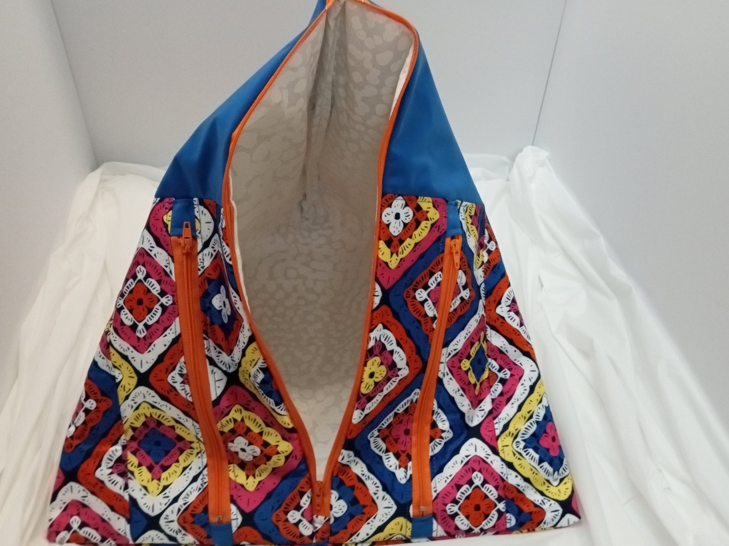Image of Granny Square Silk Print Large Triangle Project Bag