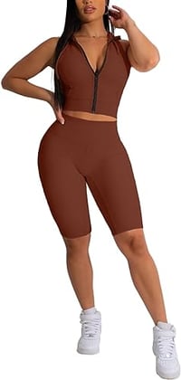 Image 2 of Crop Workout Set
