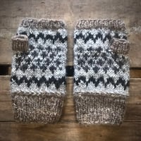 Image 3 of Oak and Acorn Fingerless Mitts - Grey