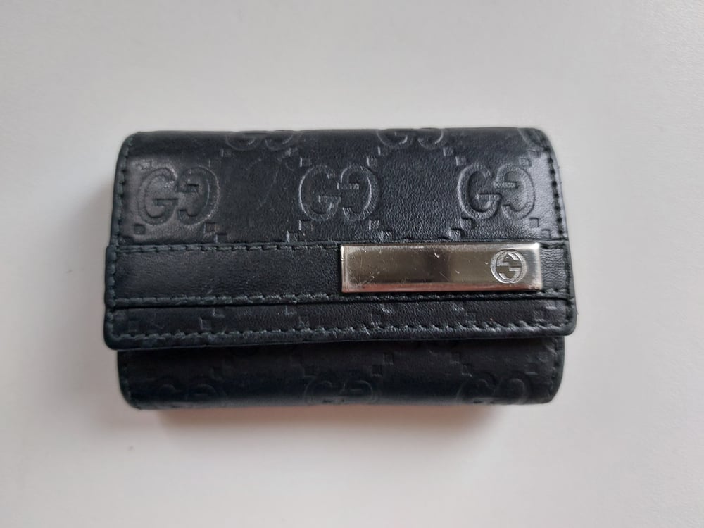 Image of Gucci black leather GG monogram  keychain