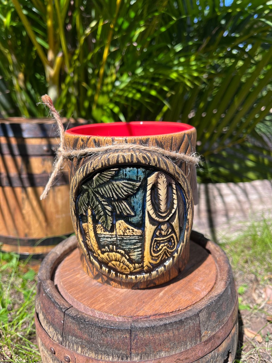ポカポカベアー Custom Porthole To Paradise Tiki Mug - Lava Red | Beachbumz Tiki