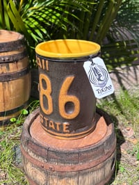 Image 3 of Hawaiian License Plate Mug 1 - Satin / Yellow