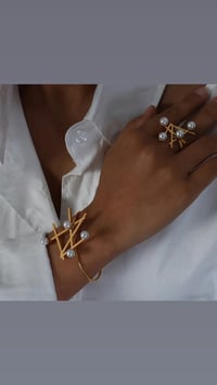 Image 1 of Symetrical ring and bangles