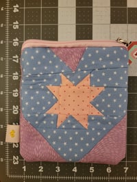 Image 5 of Starry Heart padded zipper bag